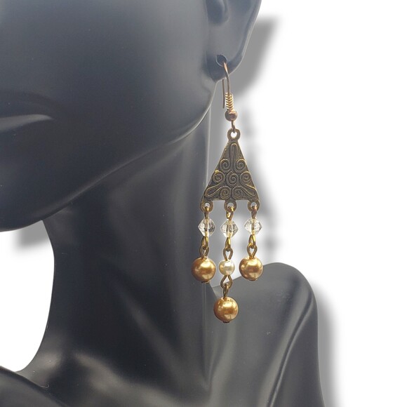 Vintage Gold Brass Tone Dangle Drop Chandelier Faux Pearl Hook Earrings - Picture 2 of 7